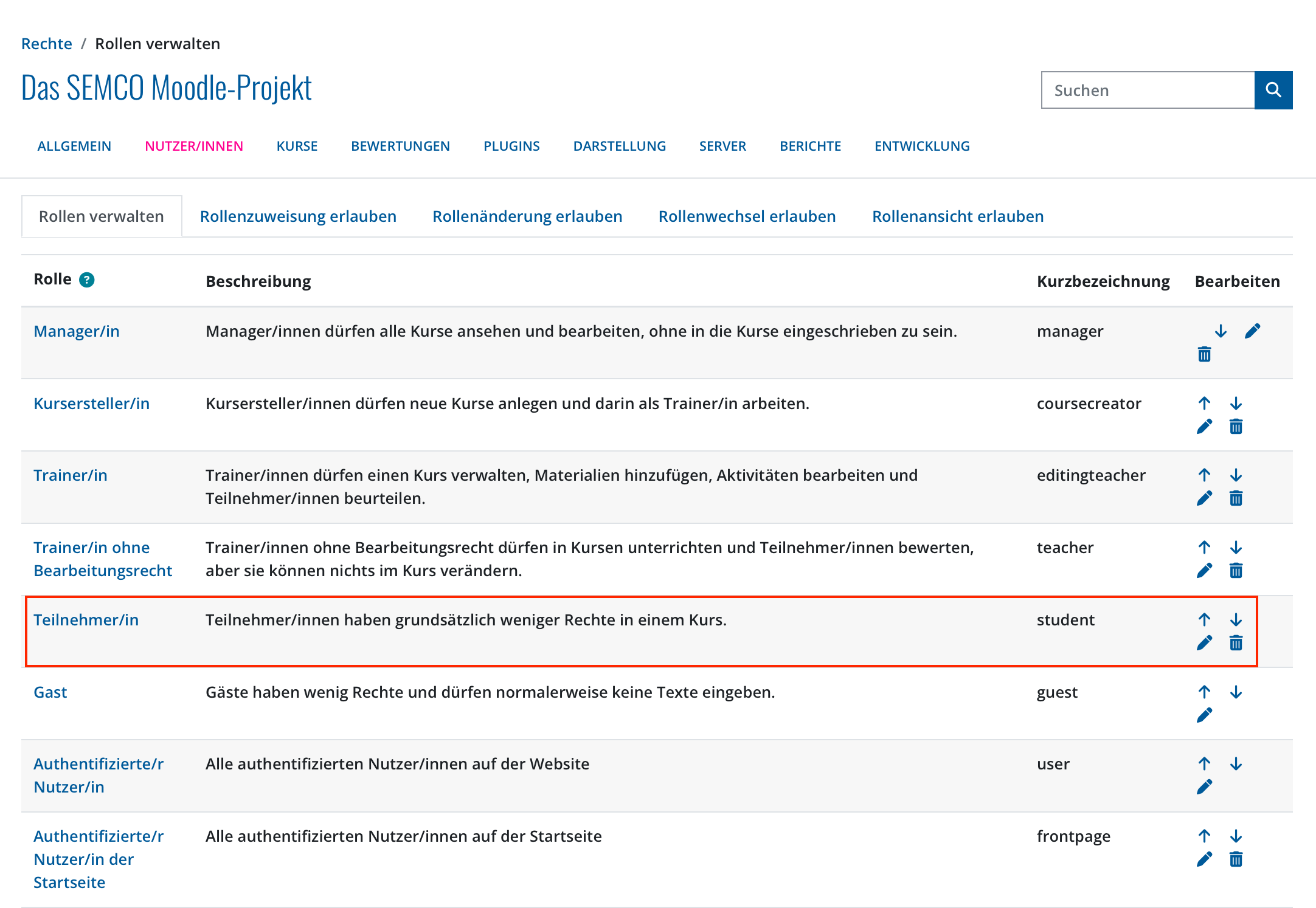 Administrator-Menü für die Benutzerrollen-Einstellung in Moodle